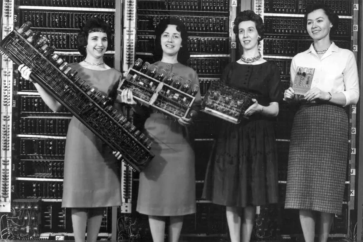 operadoras-eniac-2 Quem foi a primeira pessoa a utilizar um computador?
