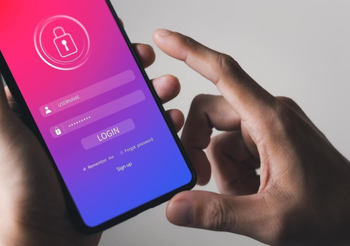 Uma senha forte é um fator vital para ter segurança na internet. Imagem: Freepik/reprodução